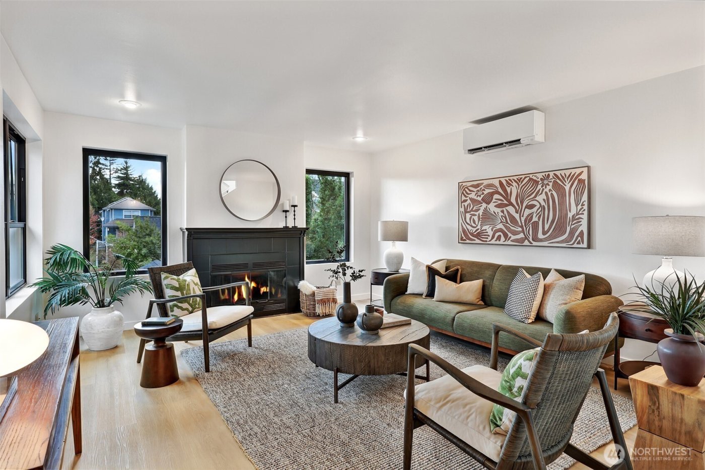 7043 12th Avenue NW, Seattle, WA 98117