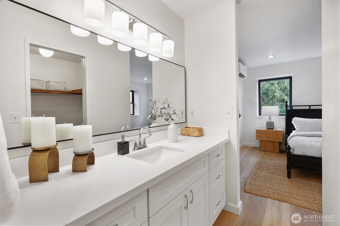 7043 12th Avenue NW, Seattle, WA 98117