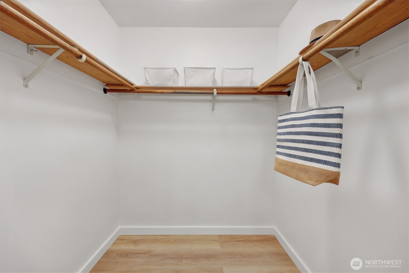 7043 12th Avenue NW, Seattle, WA 98117