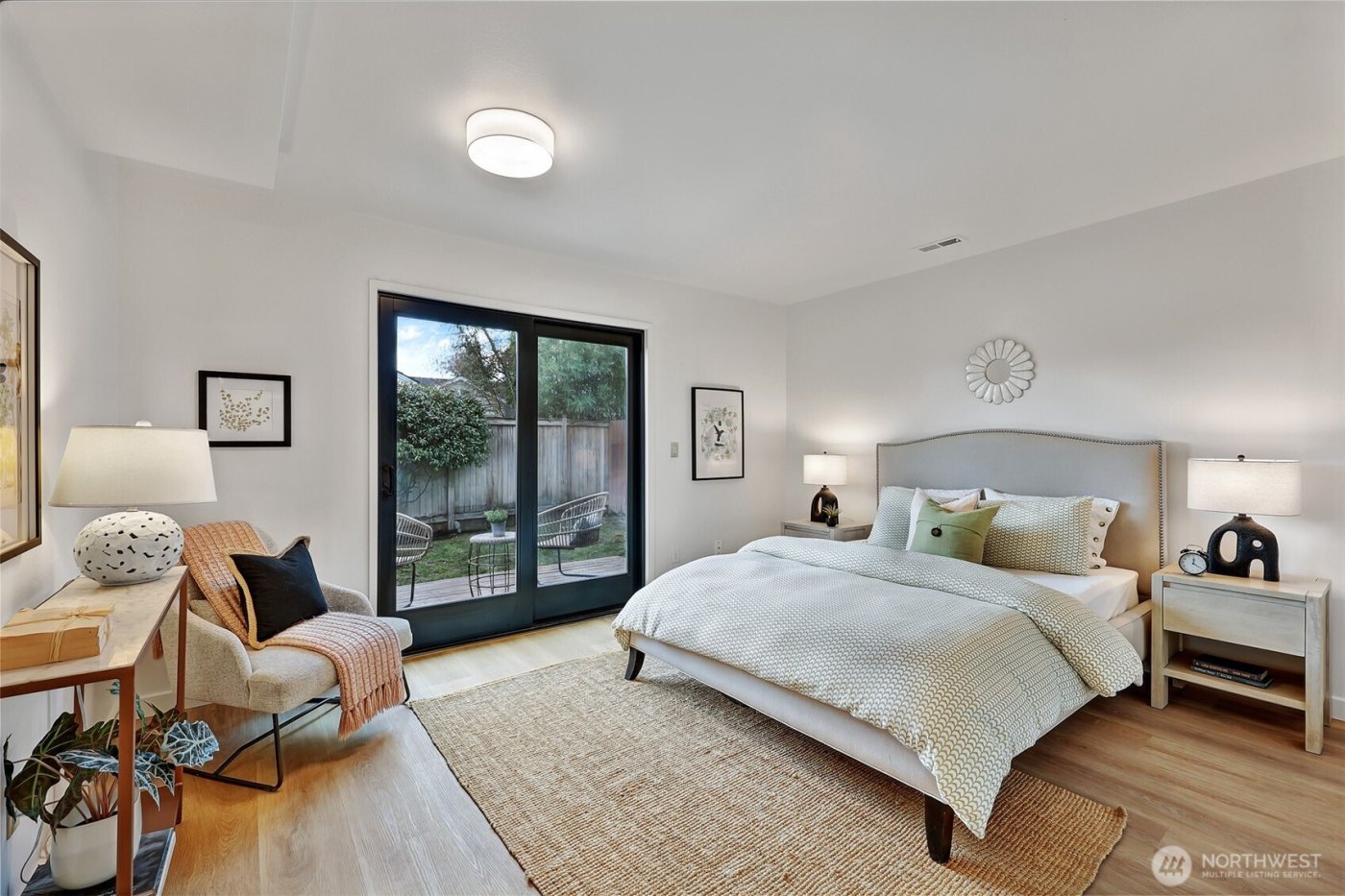 7043 12th Avenue NW, Seattle, WA 98117