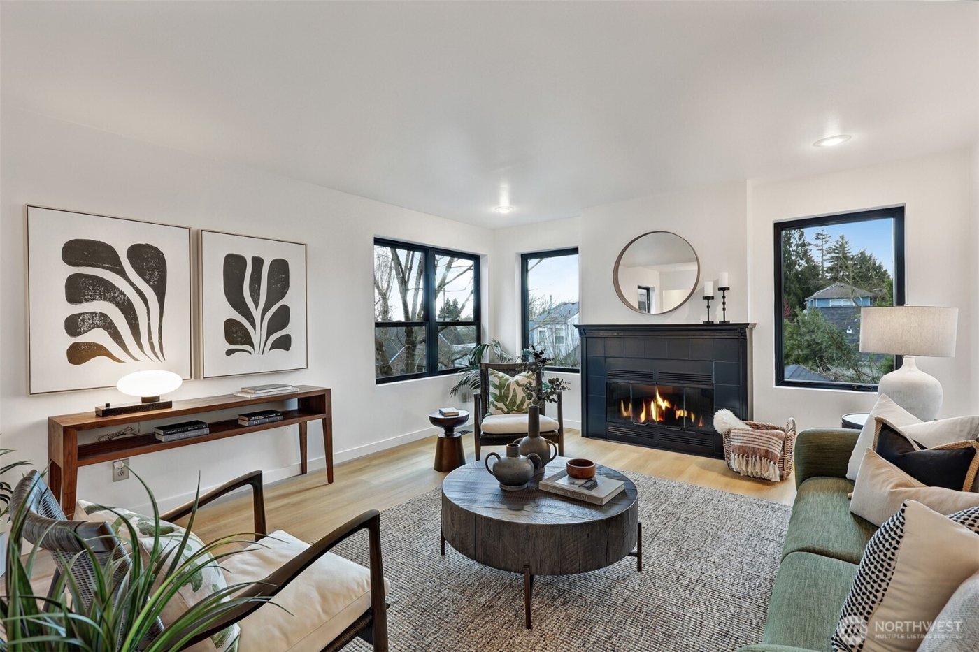 7043 12th Avenue NW, Seattle, WA 98117