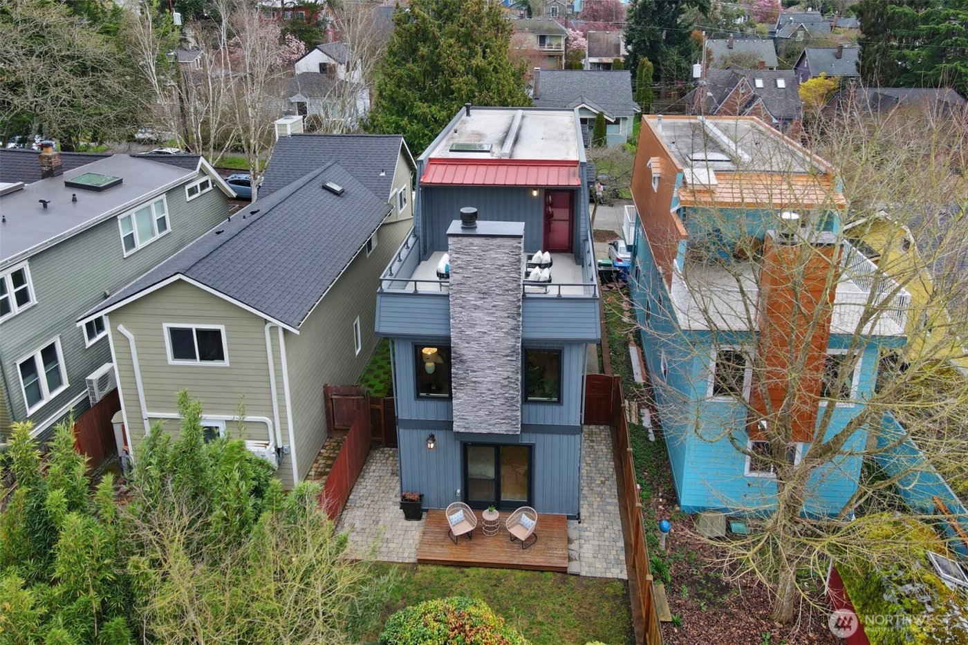 7043 12th Avenue NW, Seattle, WA 98117