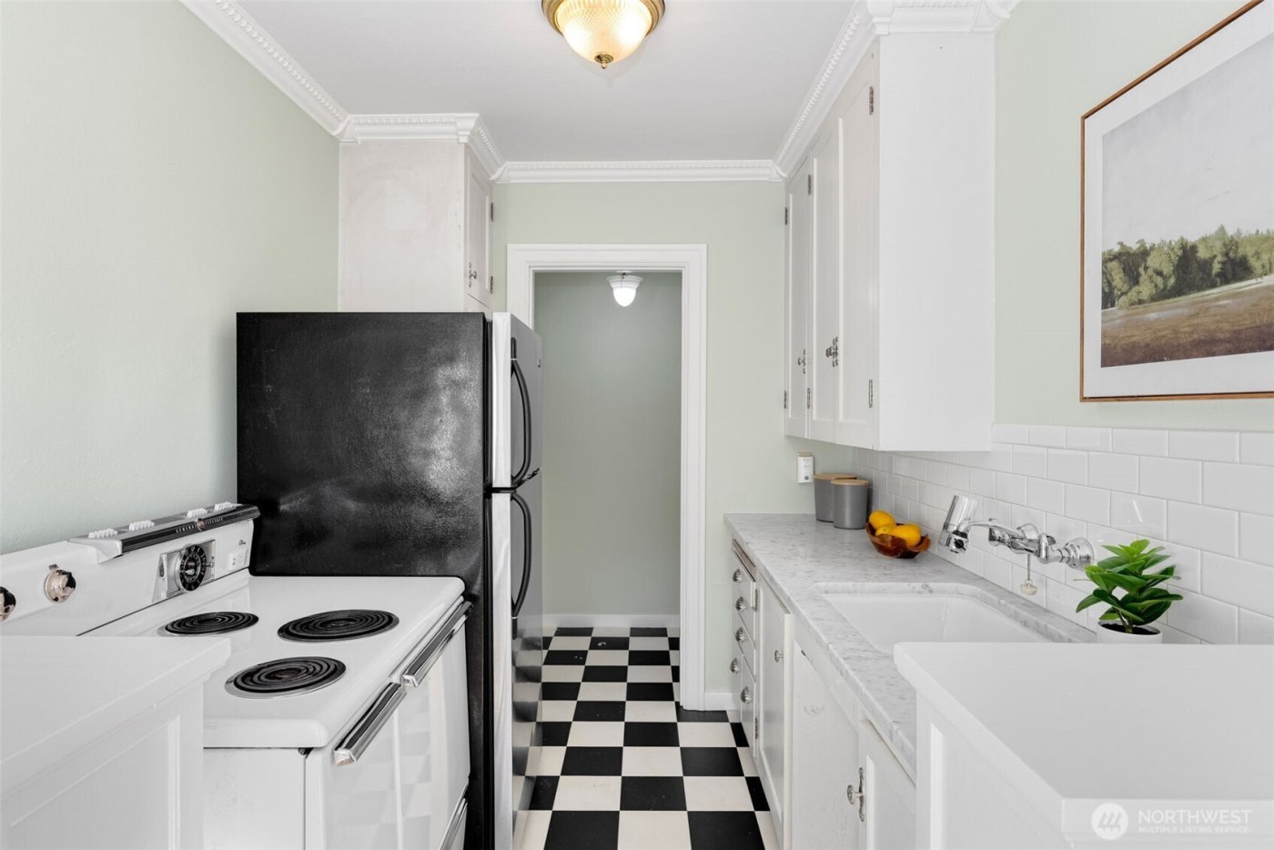 220 W Olympic Place #104, Seattle, WA 98119