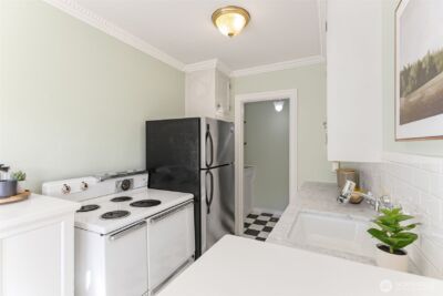 220 W Olympic Place #104, Seattle, WA 98119 - Photo 9