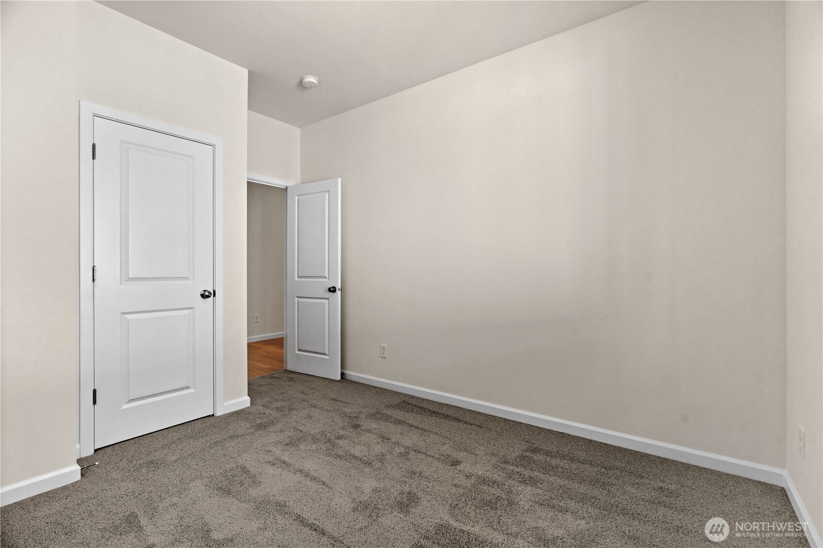 1332 60th Avenue NE, Tacoma, WA 98422