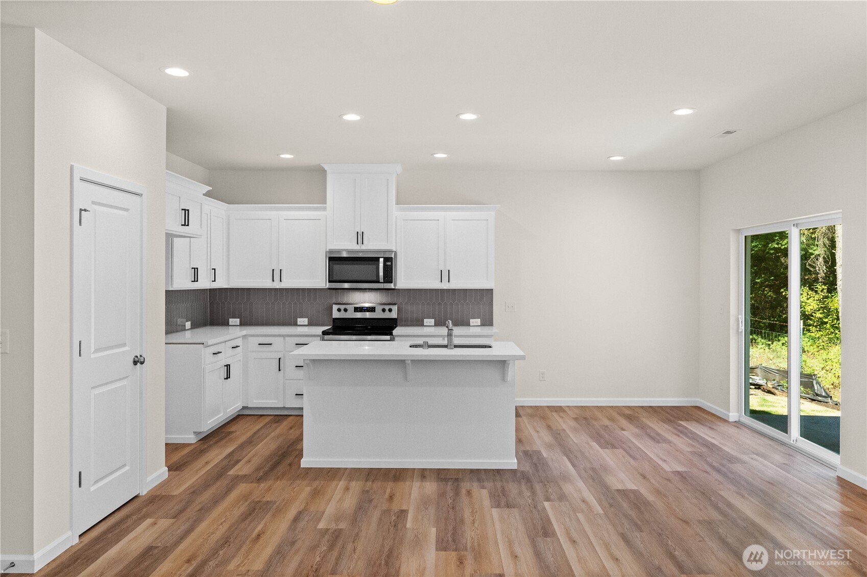 1332 60th Avenue NE, Tacoma, WA 98422