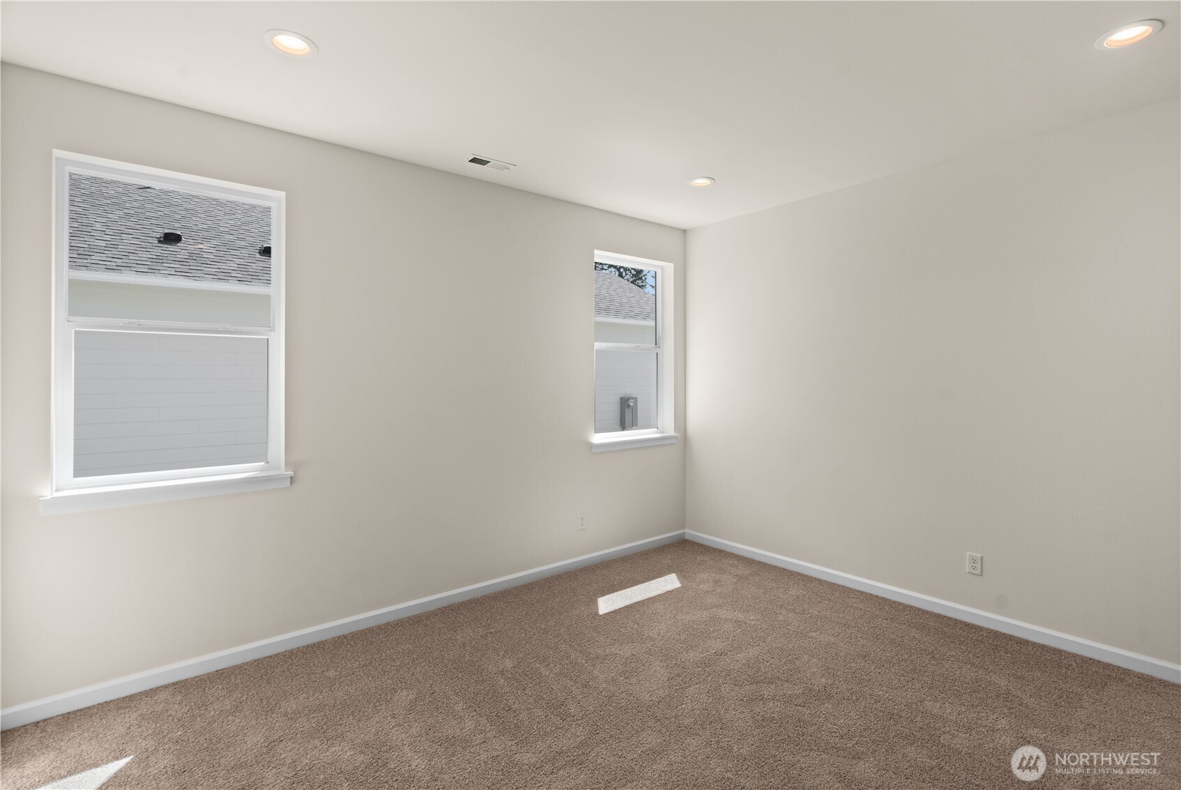 1332 60th Avenue NE, Tacoma, WA 98422