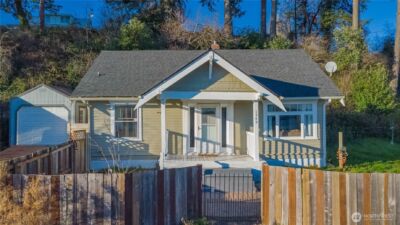 1549 Charleston Beach Road W, Bremerton, WA 98312