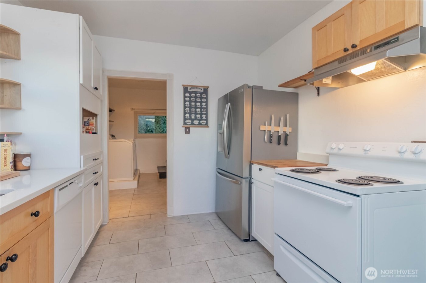 1549 Charleston Beach Road W, Bremerton, WA 98312