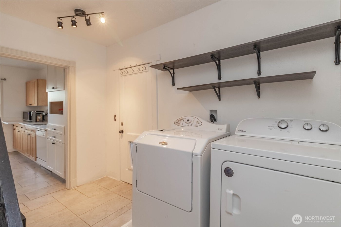 1549 Charleston Beach Road W, Bremerton, WA 98312