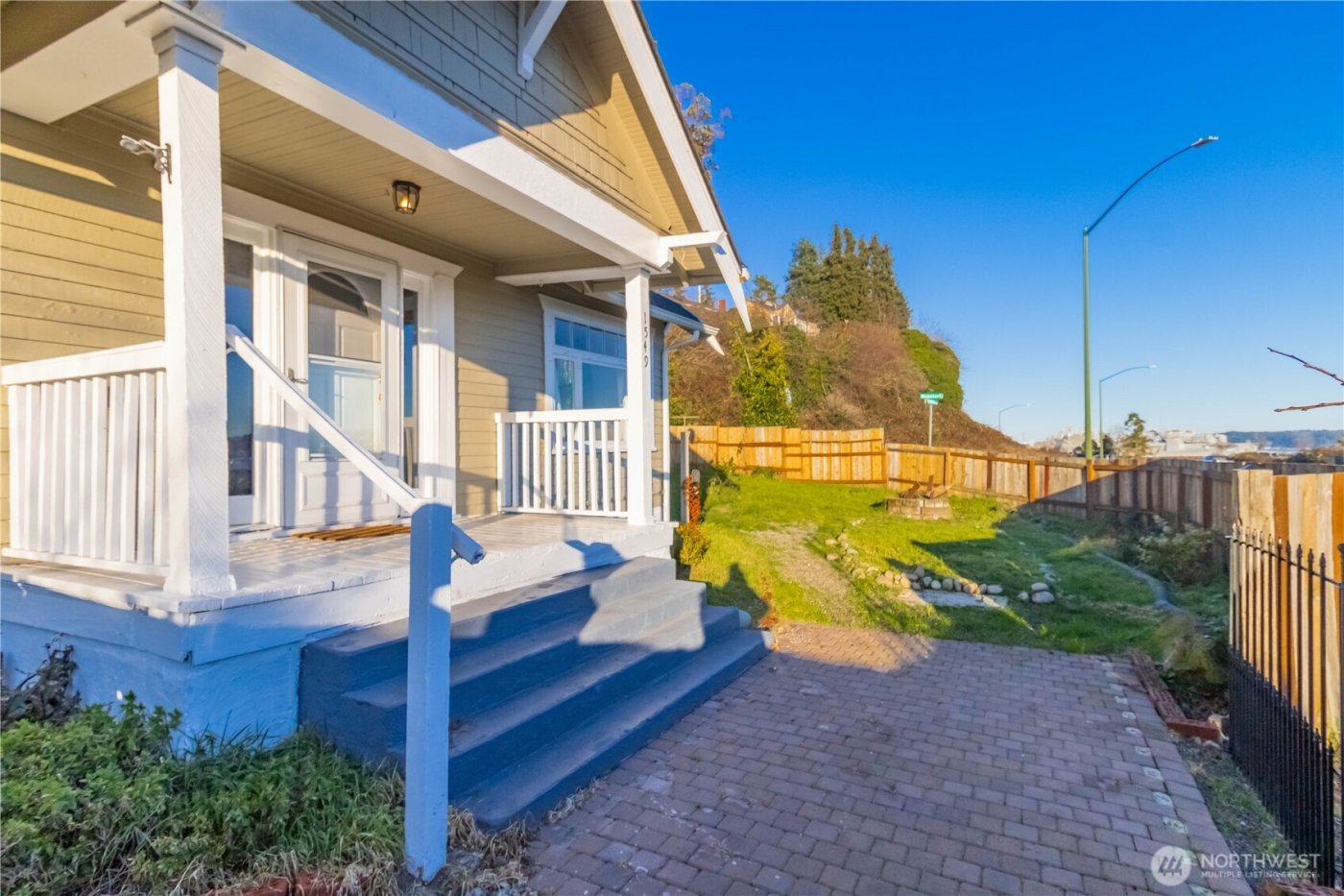 1549 Charleston Beach Road W, Bremerton, WA 98312