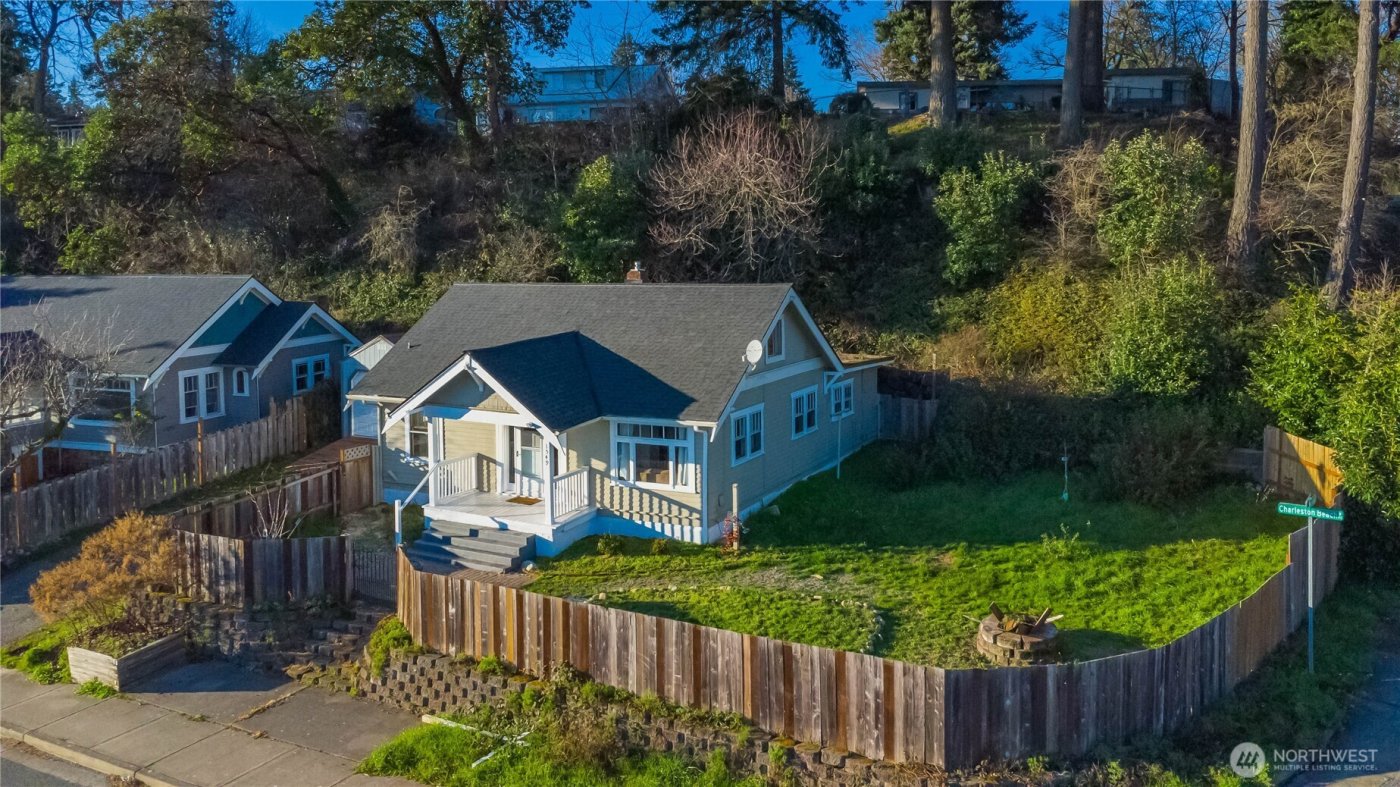 1549 Charleston Beach Road W, Bremerton, WA 98312