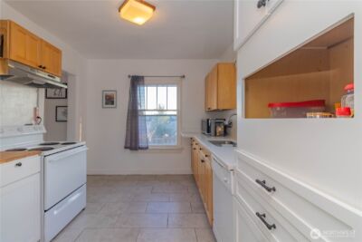 1549 Charleston Beach Road W, Bremerton, WA 98312 - Photo 8