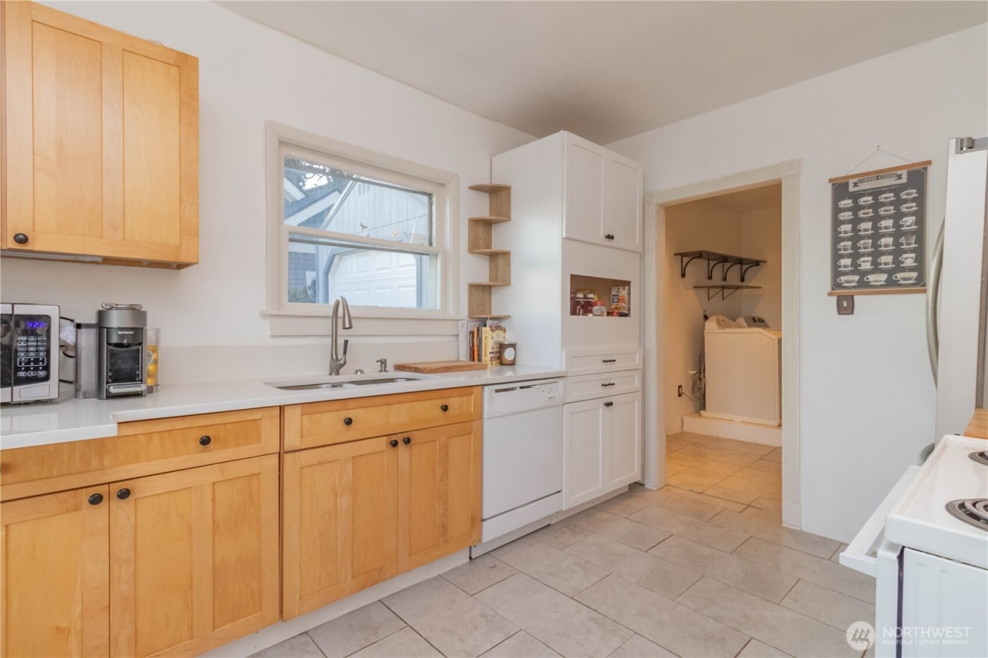 1549 Charleston Beach Road W, Bremerton, WA 98312