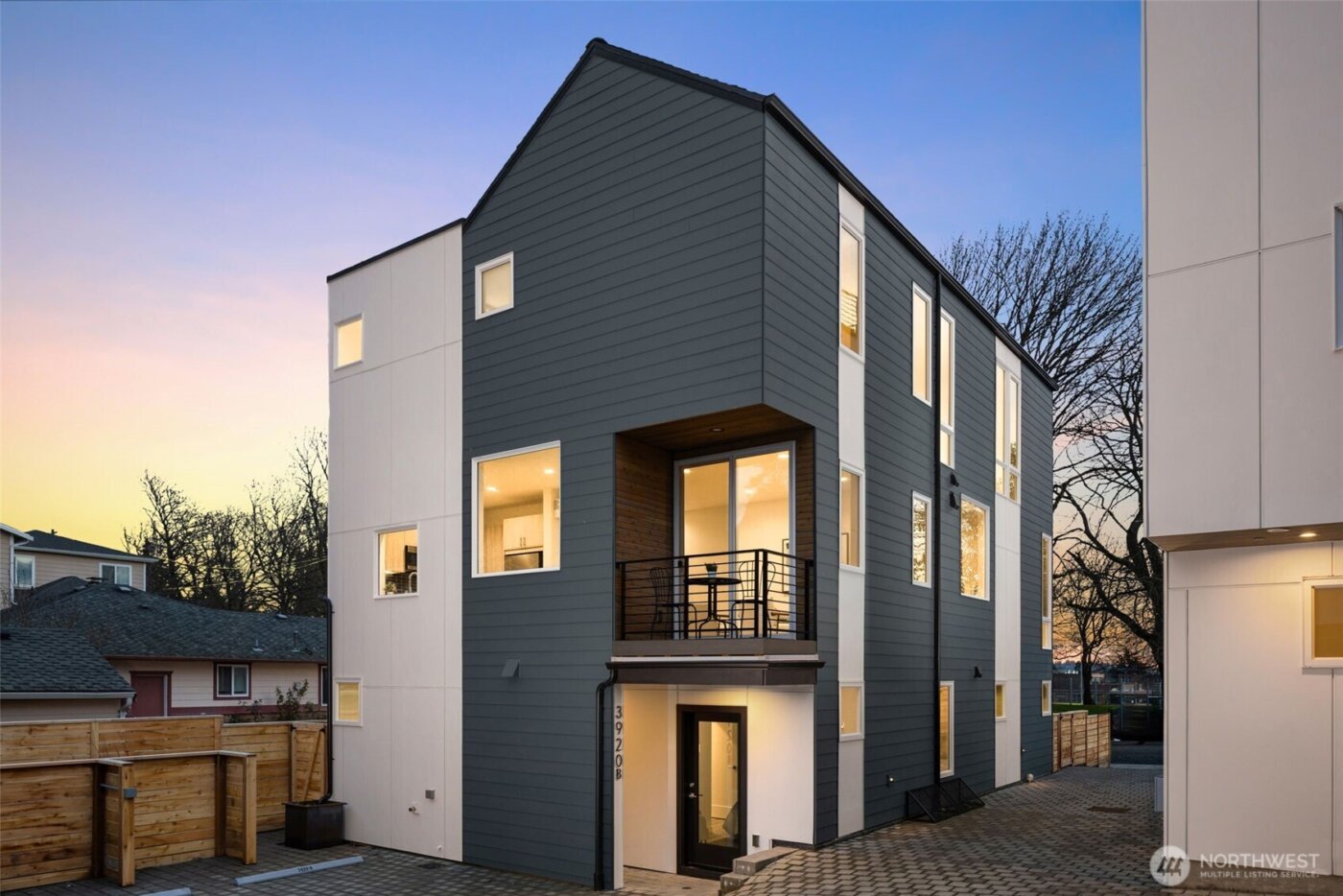 3920 B S Juneau Street , Seattle, WA 98118