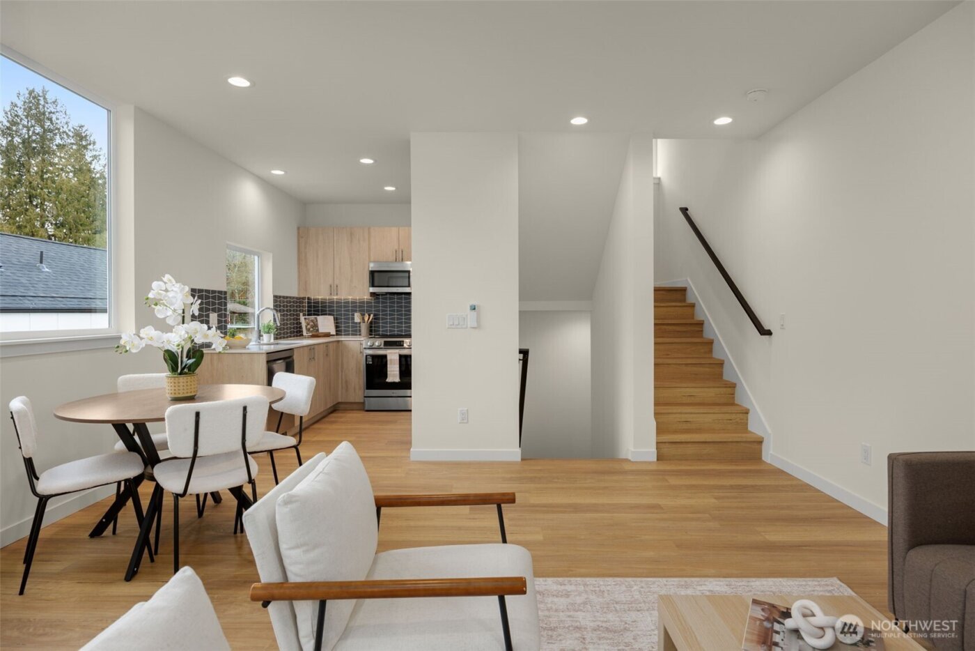 3920 B S Juneau Street , Seattle, WA 98118