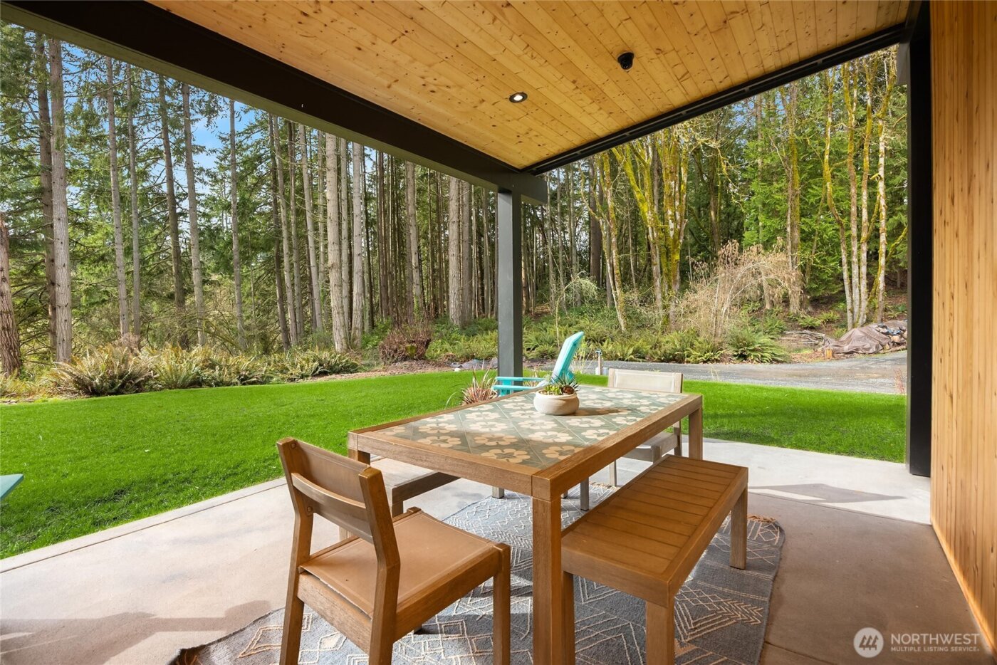 9661 NE Pine Street , Bainbridge Island, WA 98110