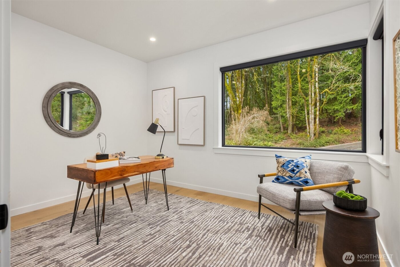 9661 NE Pine Street , Bainbridge Island, WA 98110