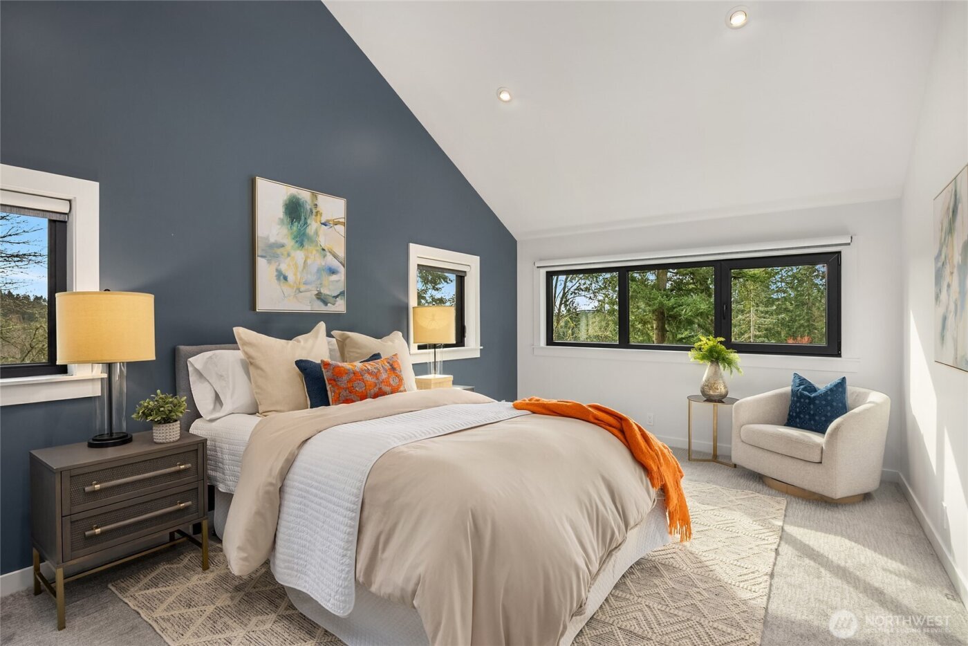 9661 NE Pine Street , Bainbridge Island, WA 98110