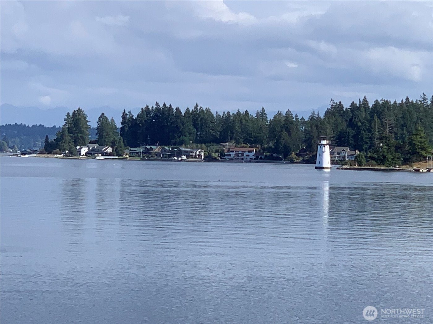 1239 Nooksack Drive , Fox Island, WA 98333