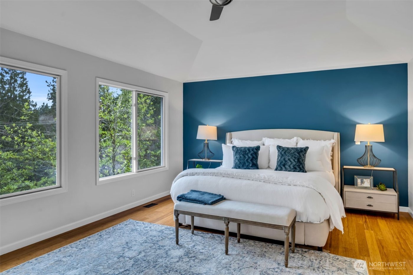 8402 SE 53rd Place , Mercer Island, WA 98040