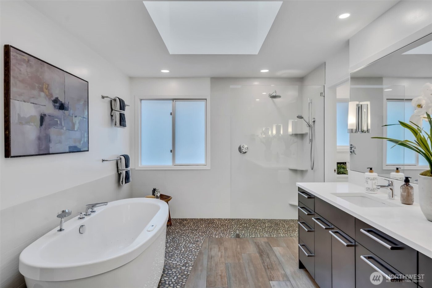 8402 SE 53rd Place , Mercer Island, WA 98040