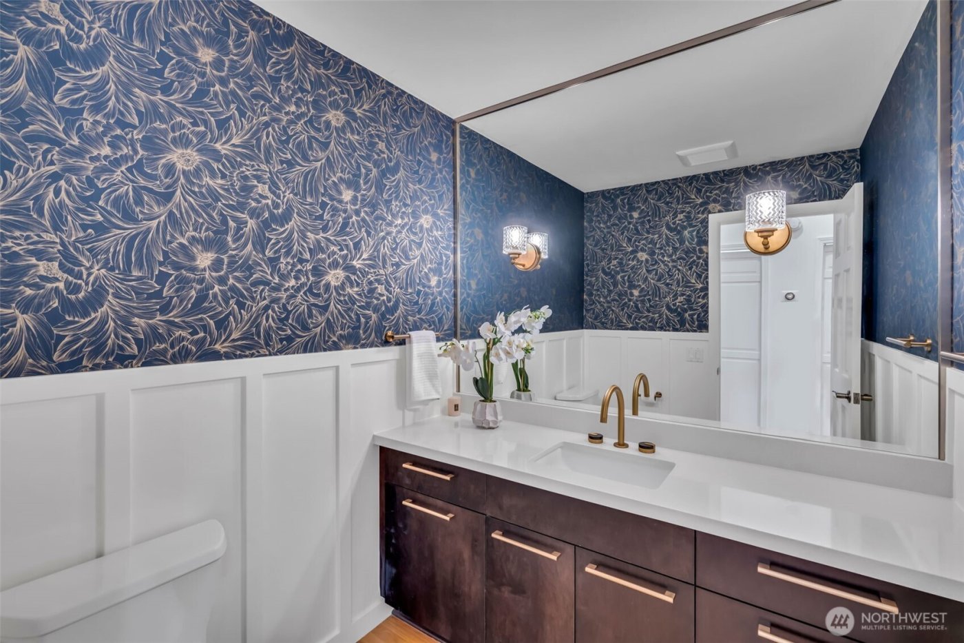 8402 SE 53rd Place , Mercer Island, WA 98040