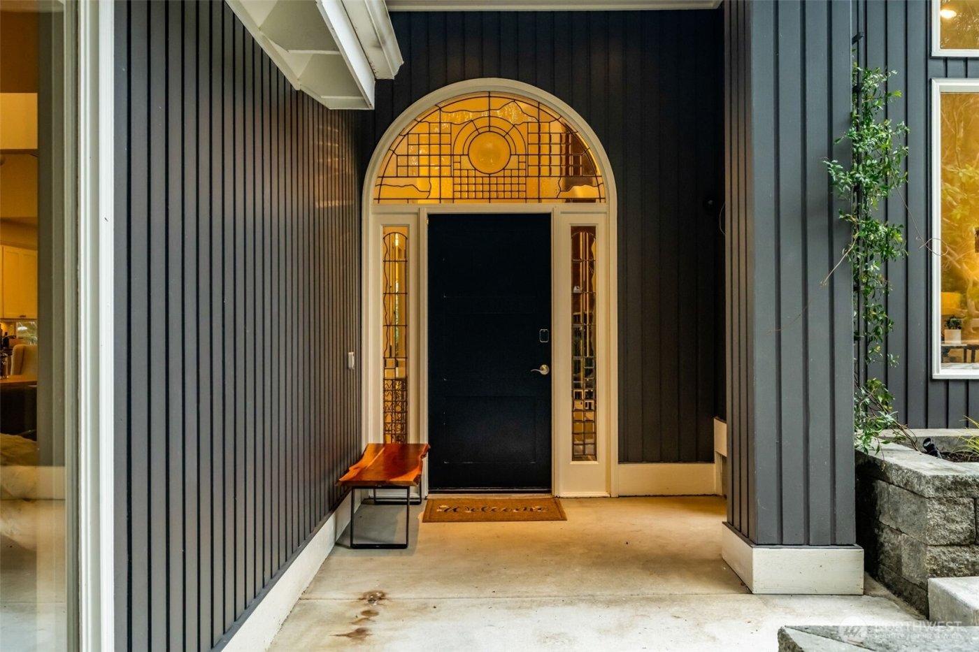 8402 SE 53rd Place , Mercer Island, WA 98040