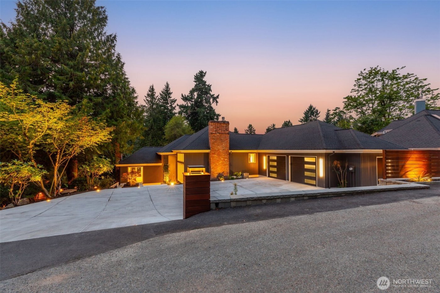 8402 SE 53rd Place , Mercer Island, WA 98040