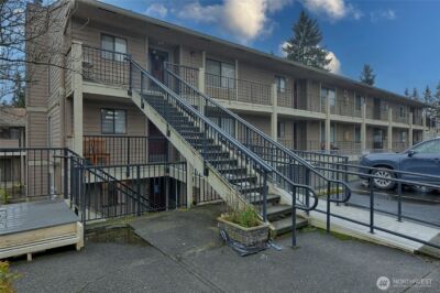 20131 61st Place W #D-104, Lynnwood, WA 98036 - Photo 2