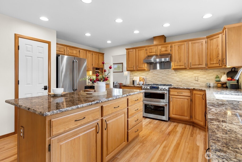 4184 327th Circle NE, Carnation, WA 98014