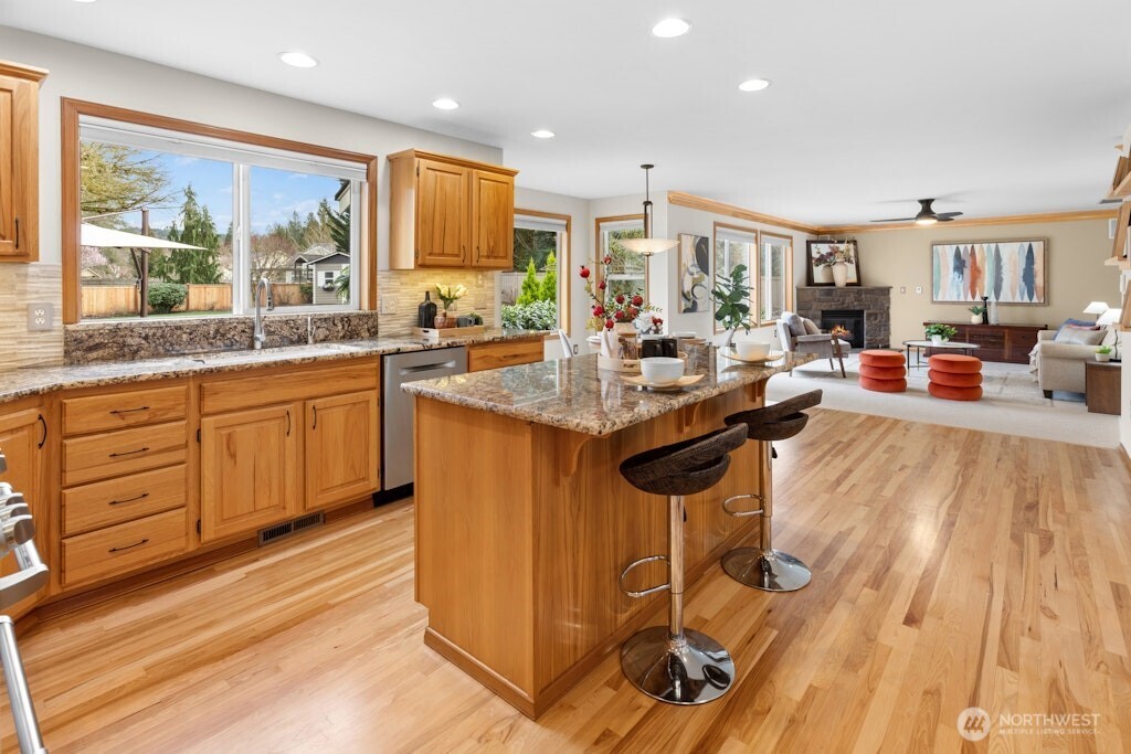 4184 327th Circle NE, Carnation, WA 98014