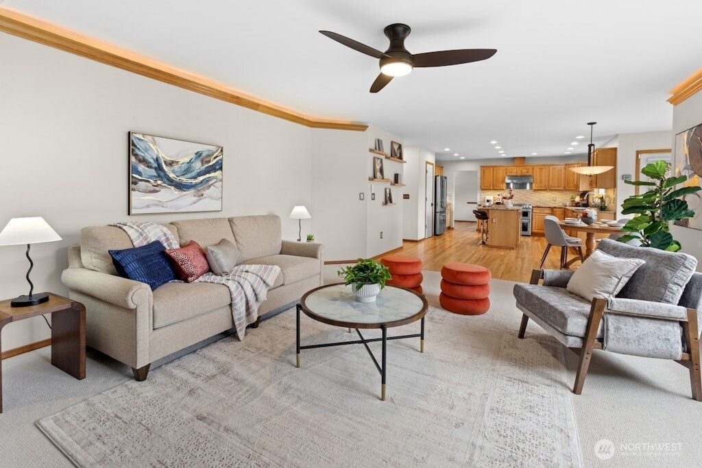 4184 327th Circle NE, Carnation, WA 98014