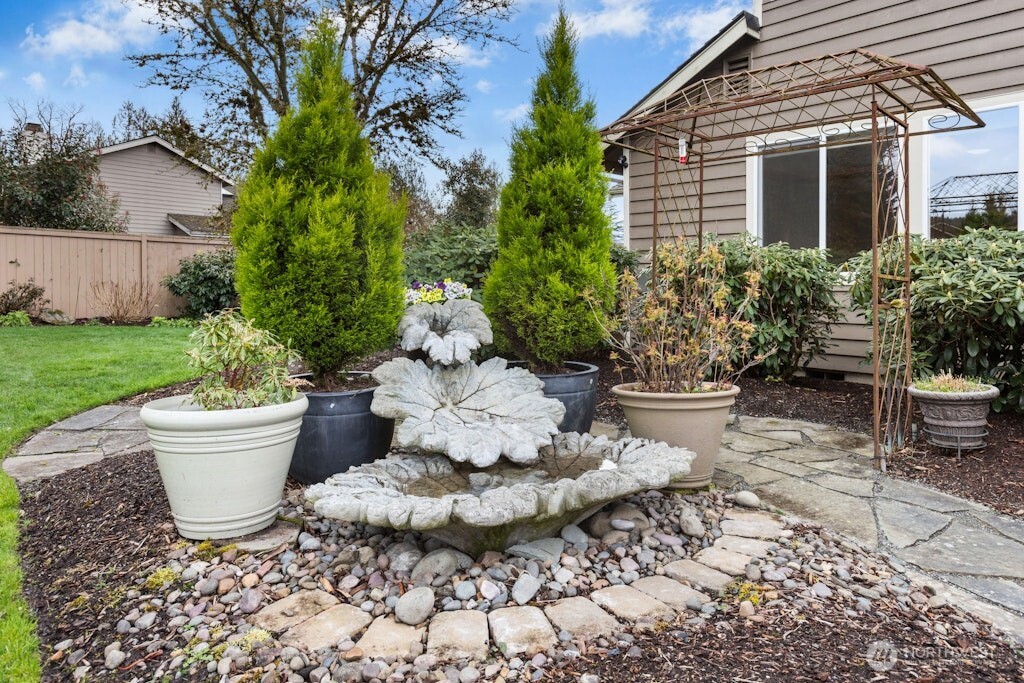 4184 327th Circle NE, Carnation, WA 98014