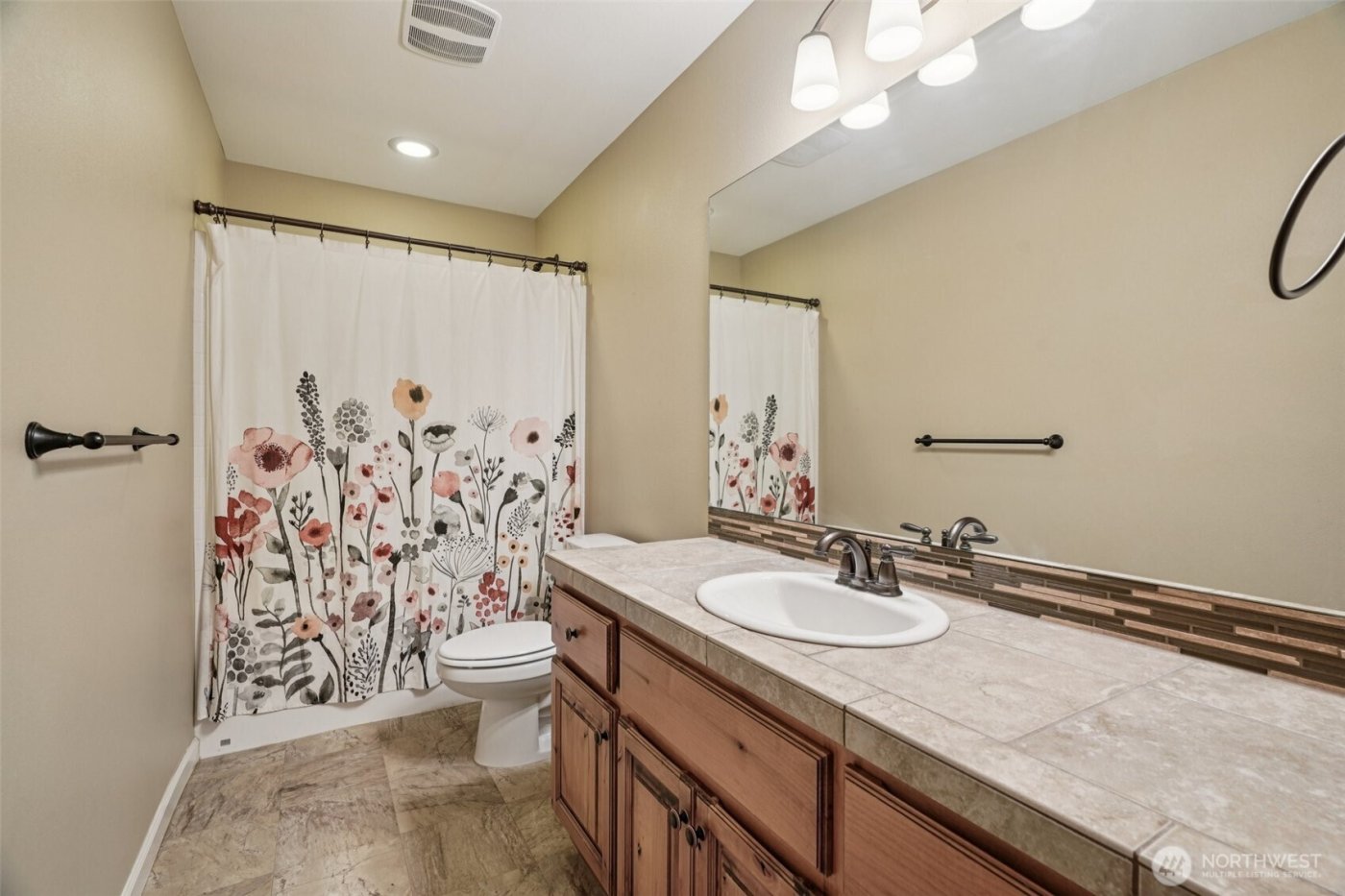 15321 NE 106th Street , Vancouver, WA 98682