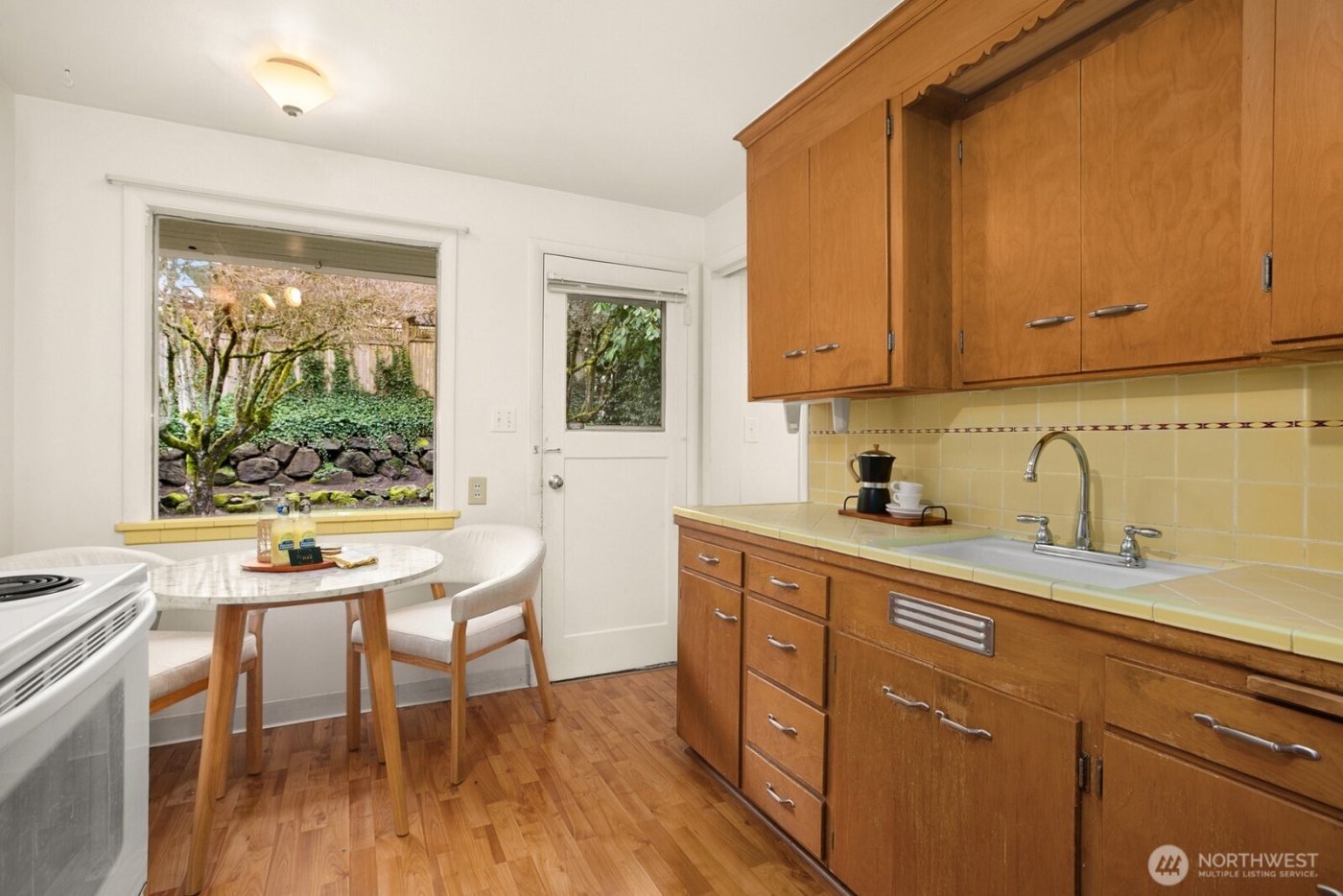 3442 40th Avenue W, Seattle, WA 98199