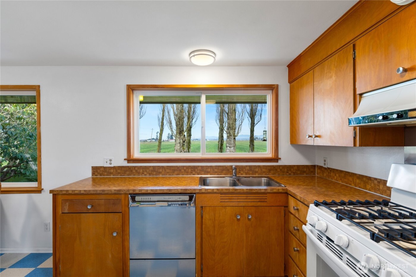 16005 La Conner Whitney Road , La Conner, WA 98257