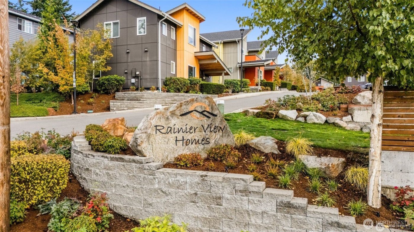 6013 S 127th Lane , Seattle, WA 98178-5183