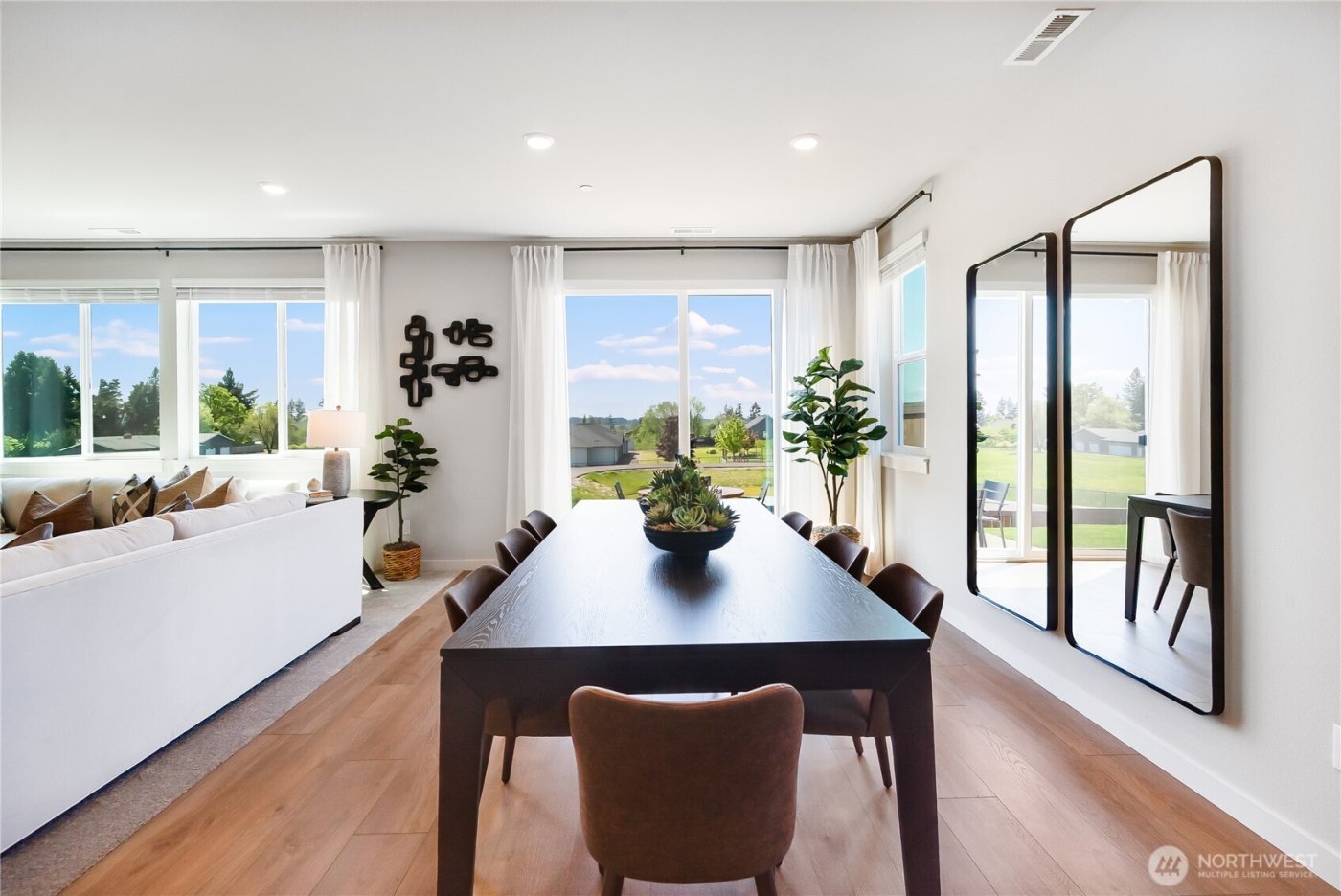 5562 N 88th Avenue , Camas, WA 98607