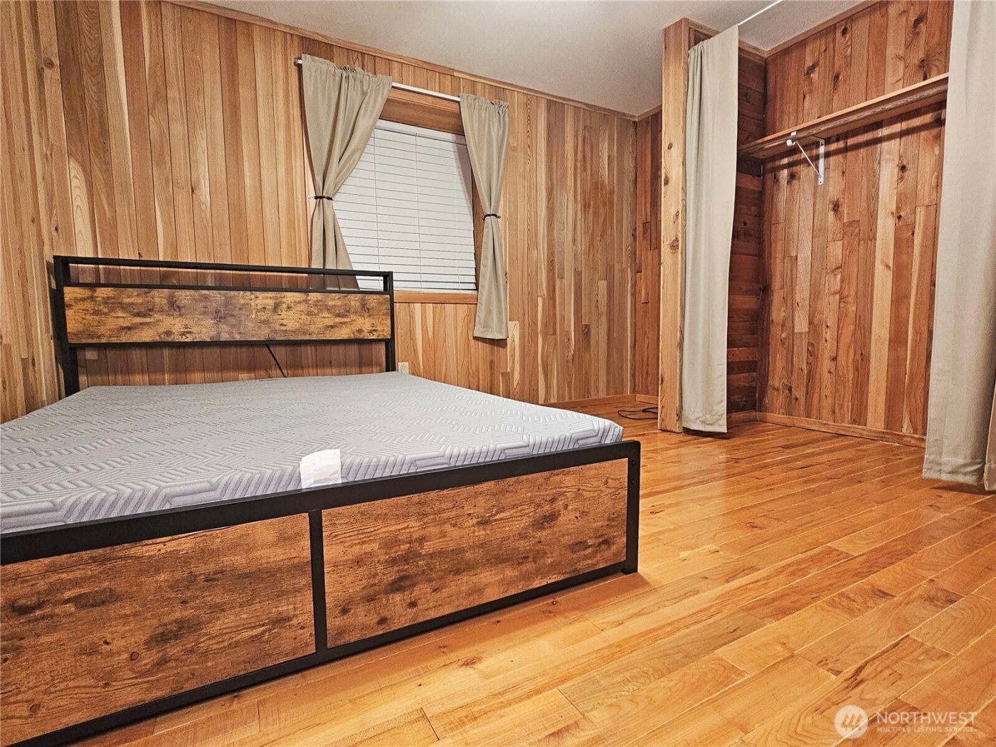 70 Dogwood Lane , Brinnon, WA 98320