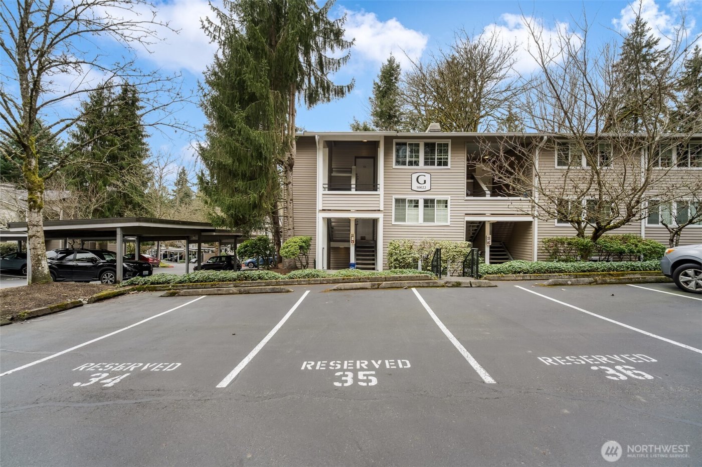 10016 NE 120th Lane #F103, Kirkland, WA 98034