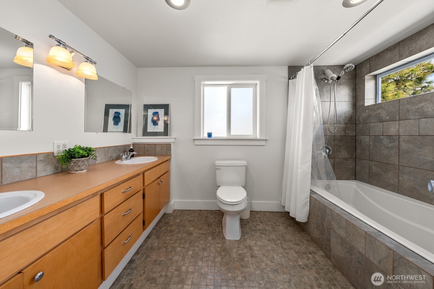 4108 41st Avenue S, Seattle, WA 98118