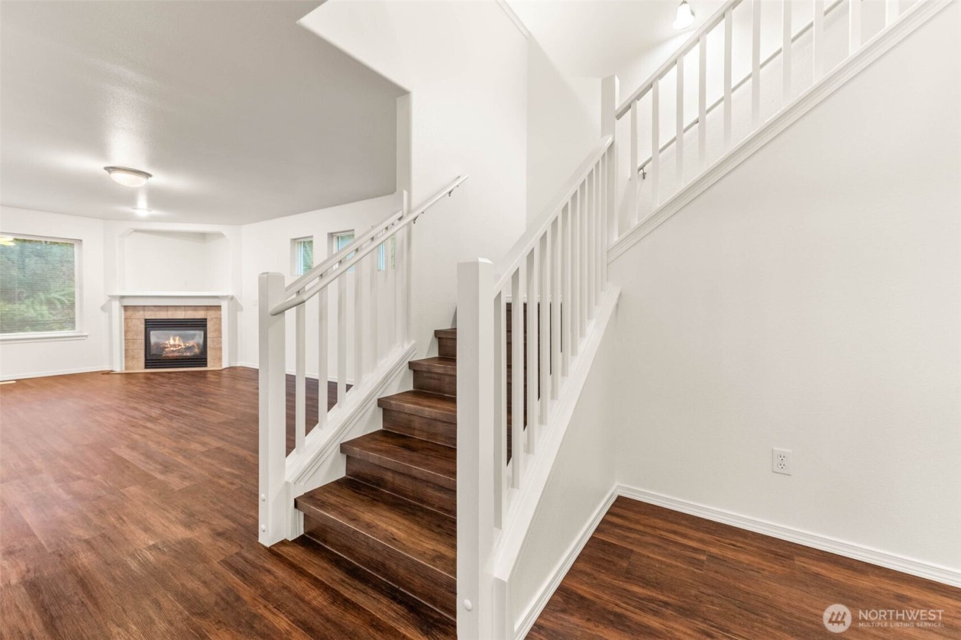 3923 Cooper Crest Drive NW, Olympia, WA 98502