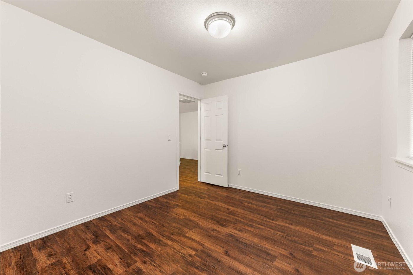 3923 Cooper Crest Drive NW, Olympia, WA 98502