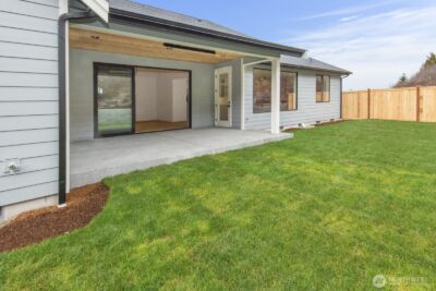 10208 174th Avenue E, Bonney Lake, WA 98391 - Photo 37