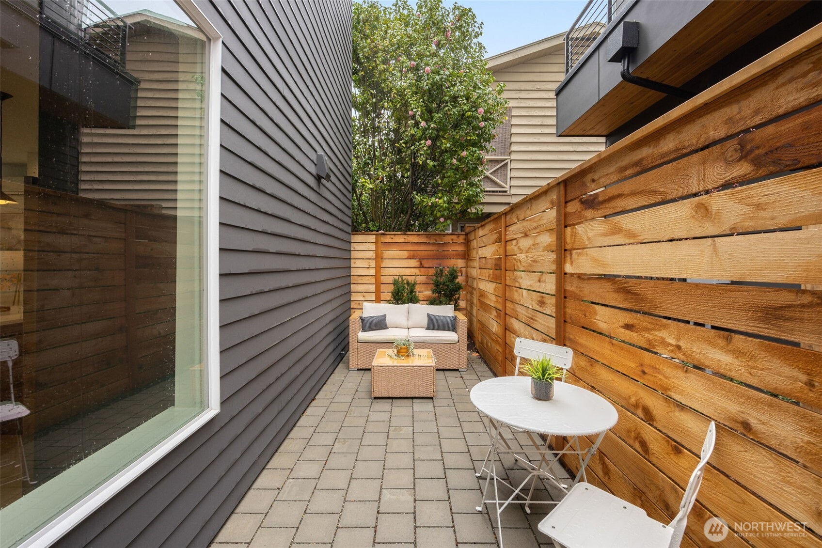 5204 Sand Point Way NE, Seattle, WA 98105