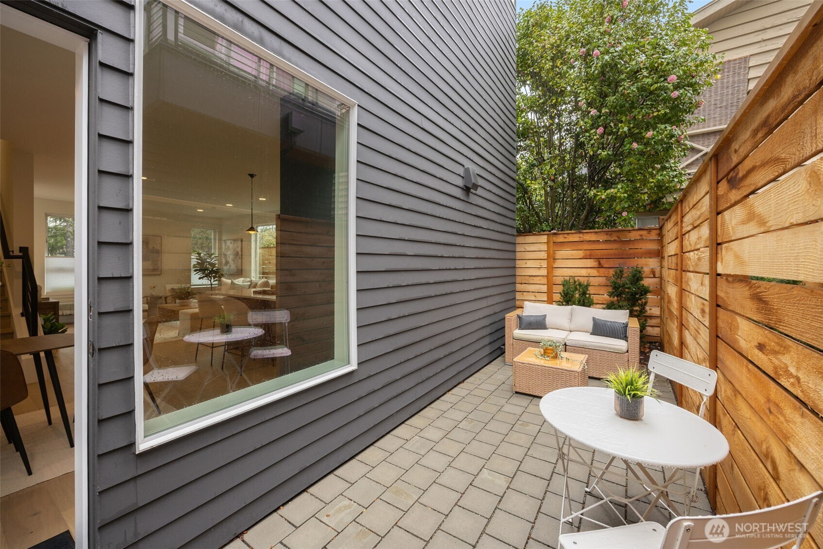 5204 Sand Point Way NE, Seattle, WA 98105