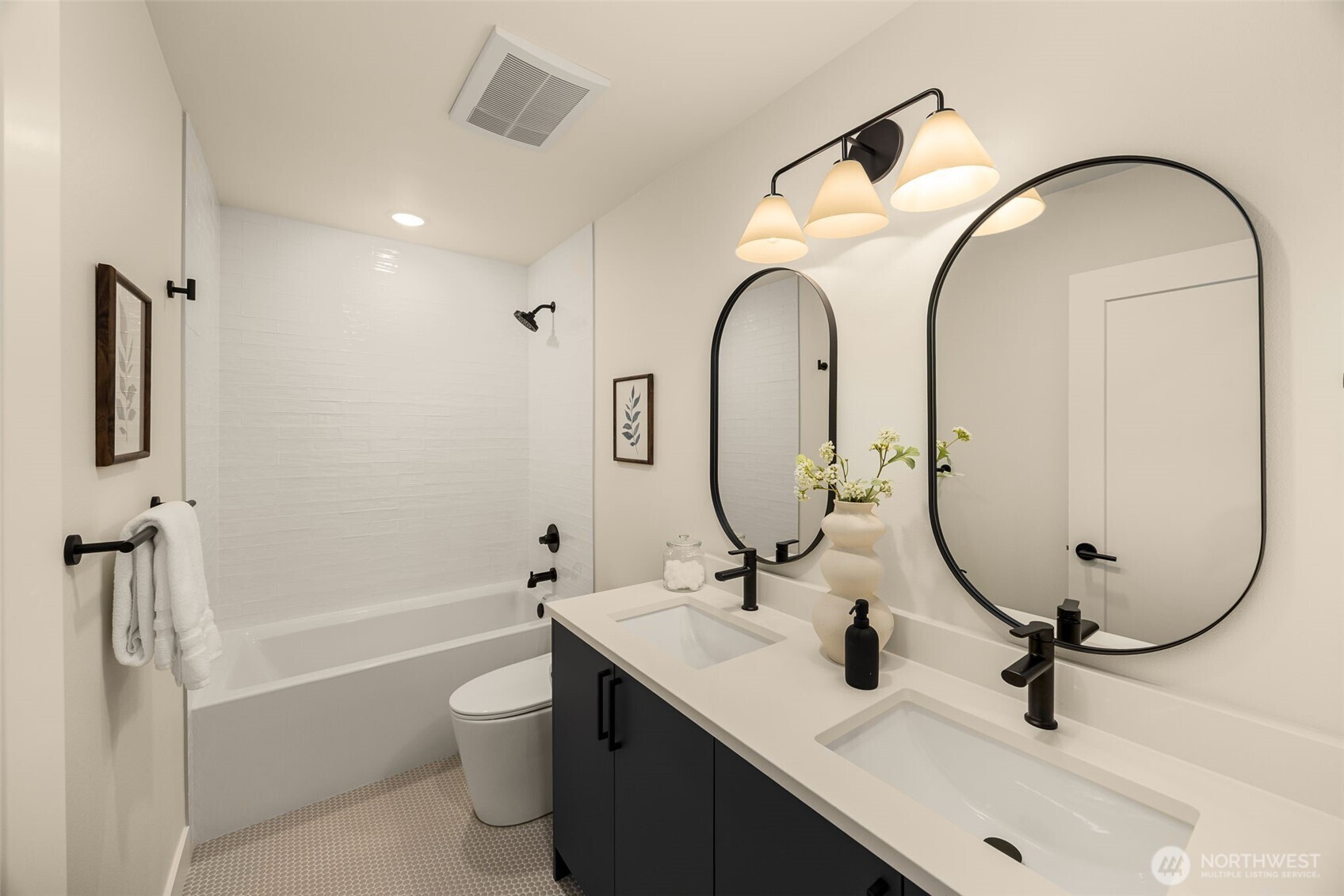 5204 Sand Point Way NE, Seattle, WA 98105