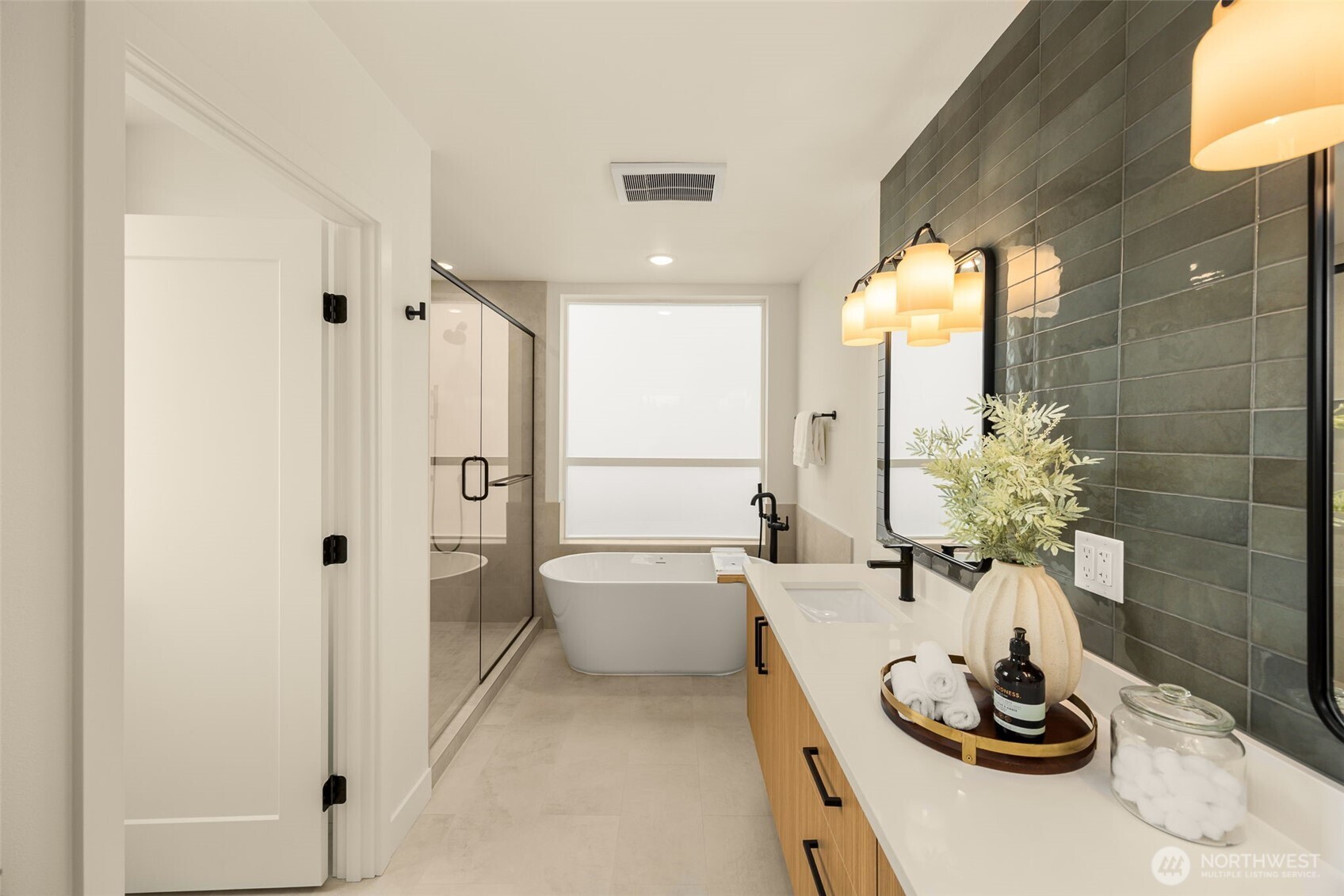 5204 Sand Point Way NE, Seattle, WA 98105