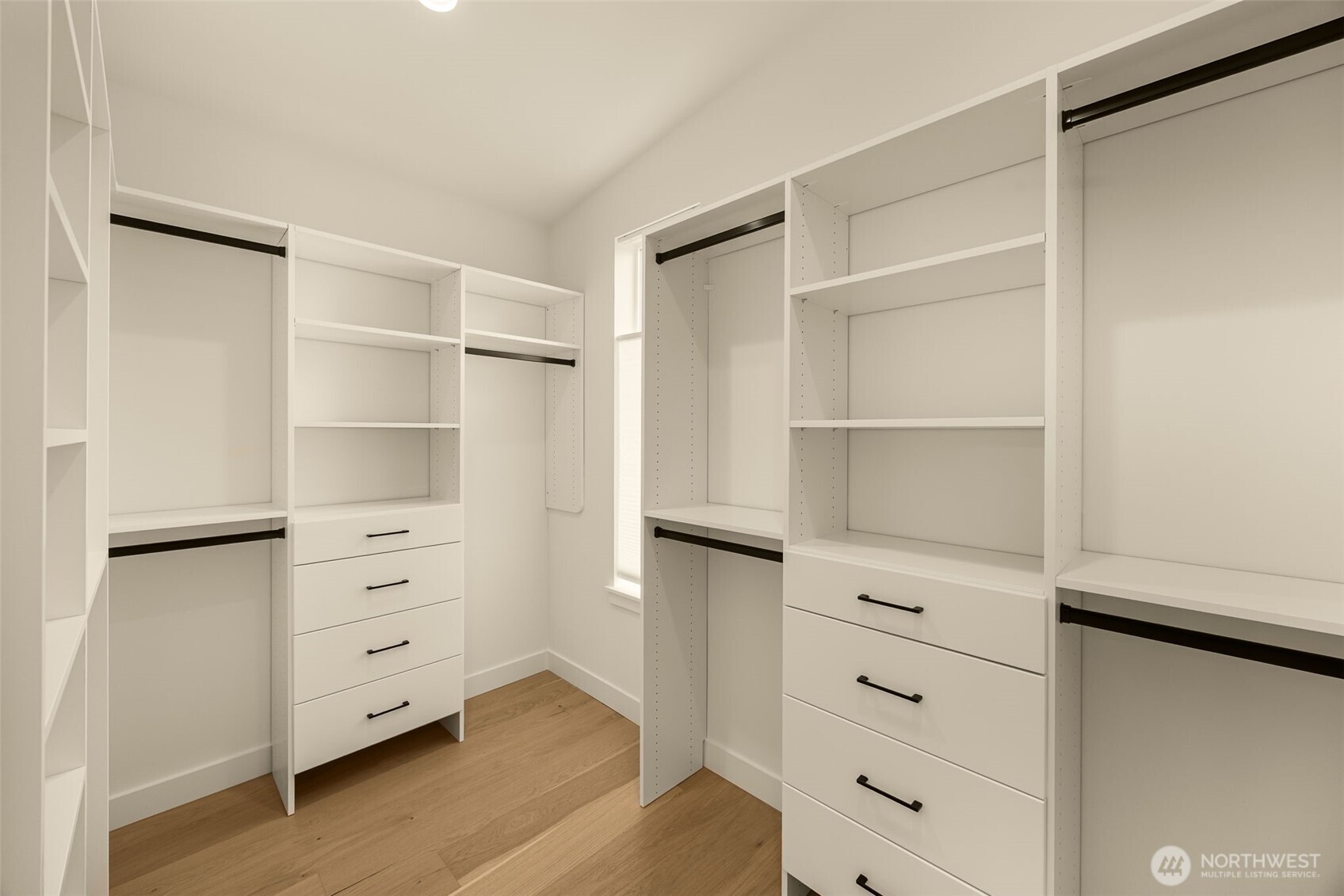 5204 Sand Point Way NE, Seattle, WA 98105